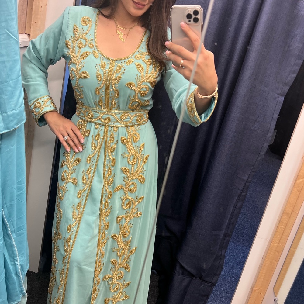 Long ethnic dress gorgeous light green gold Hw